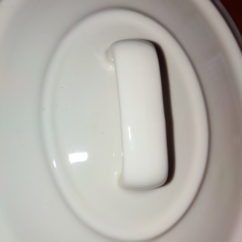 Ceramic Oval 1 Qt 4 Cup Casserole with Lid - Picture 6 of 9
